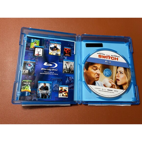 The Switch Blu-ray Movie Disc (2010) - Jennifer Aniston Jason Romantic Comedy - Picture 3 of 3
